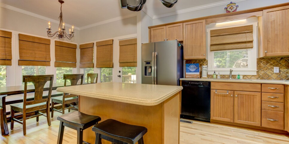 Big Canoe Cabin - Woodland Wonder - Kitchen