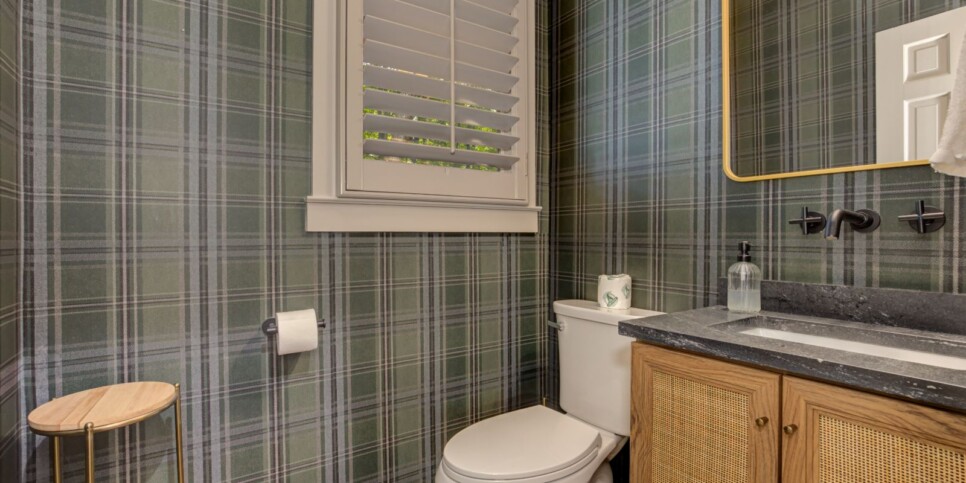 Big Canoe - Wandering Creek - Half Bathroom