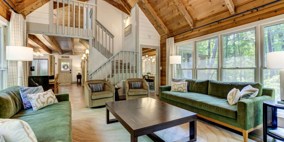 Big Canoe - Wandering Creek - Living Room