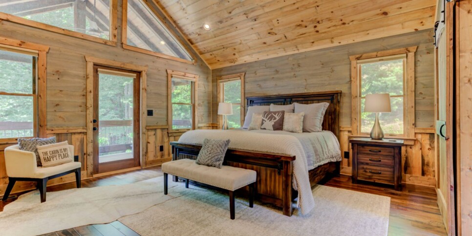 Blue Ridge - Little Creek Cabin - Bedroom