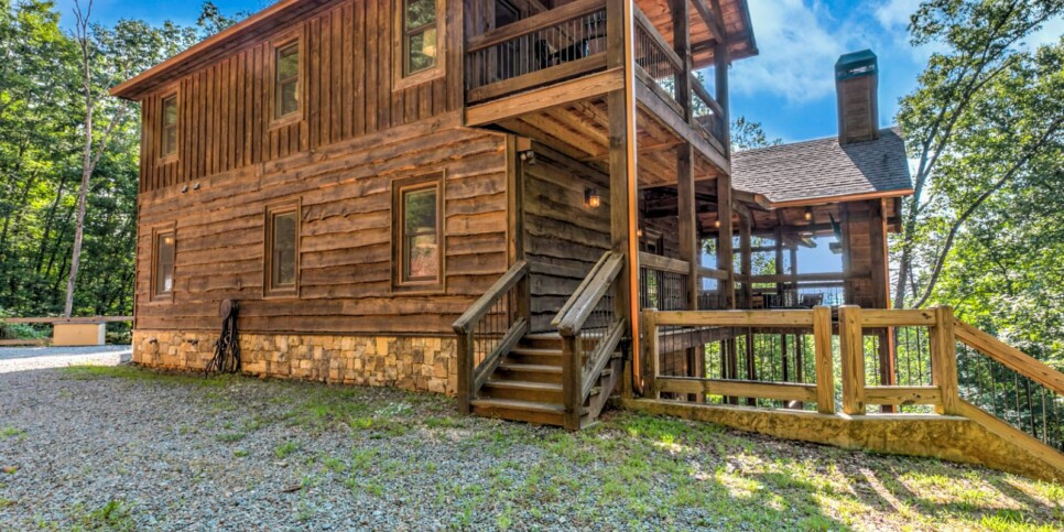 Blue Ridge - Little Creek Cabin - Exterior