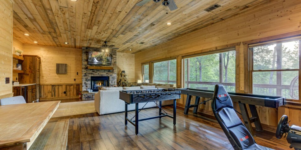 Blue Ridge - Little Creek Cabin - Rec Room