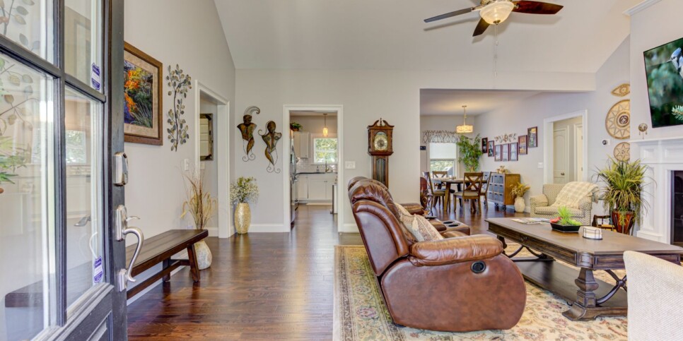 Jasper-The Winchester House-Living Room