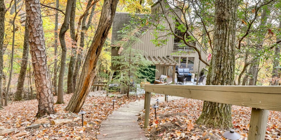 Big Canoe - Good Times - Exterior