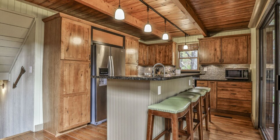 Big Canoe - Good Times - Kitchen