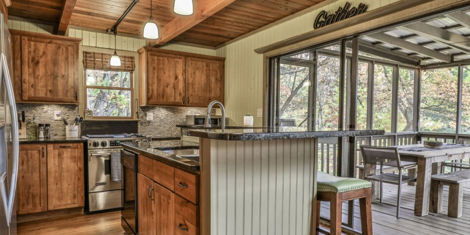 Big Canoe - Good Times - Kitchen