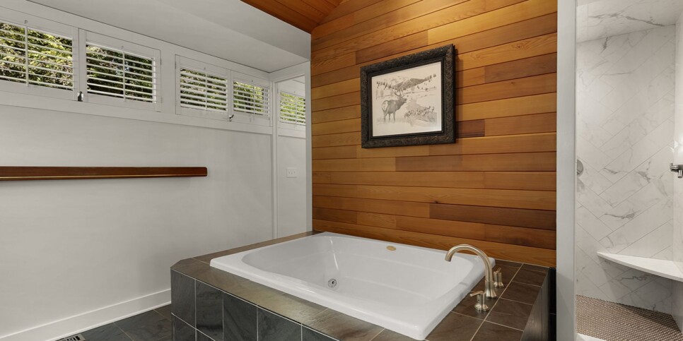 Big Canoe - Heaven on Earth - Bathroom