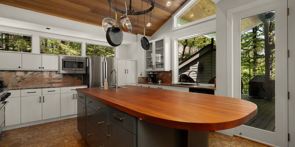 Big Canoe - Heaven on Earth - Kitchen