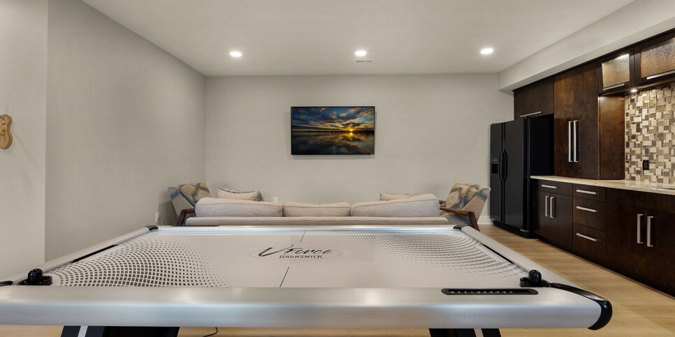 Big Canoe - Heaven on Earth - Rec Room