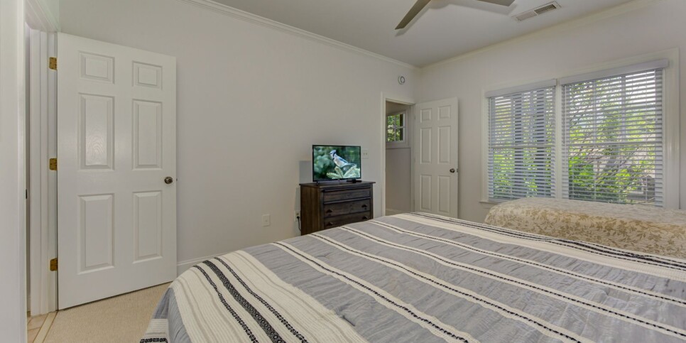 Big Canoe - Mountain Grove Lodge - Bedroom