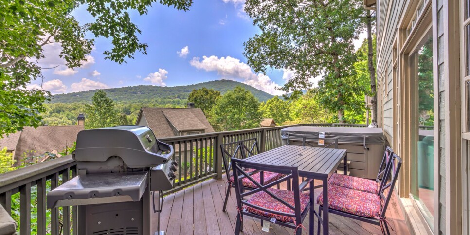 Big Canoe - Mountain Grove Lodge - Exterior