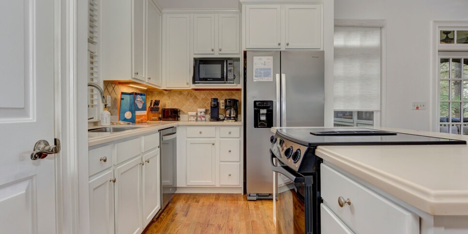 Big Canoe - Mountain Grove Lodge - Kitchen