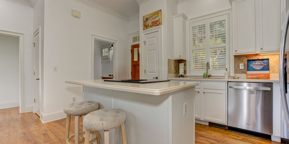 Big Canoe - Mountain Grove Lodge - Kitchen