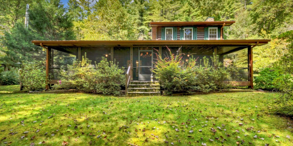 blue-ridge-cabins-cowboy-cabin-exterior