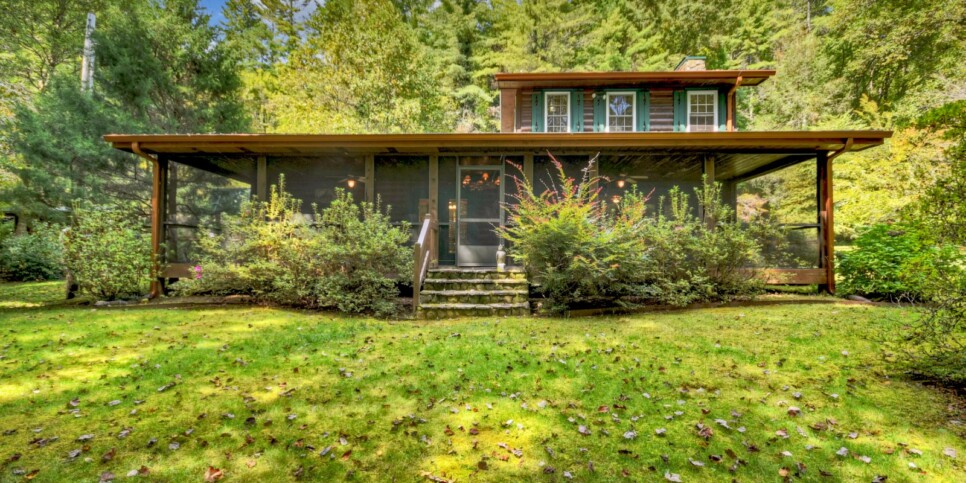 blue-ridge-cabins-cowboy-cabin-exterior