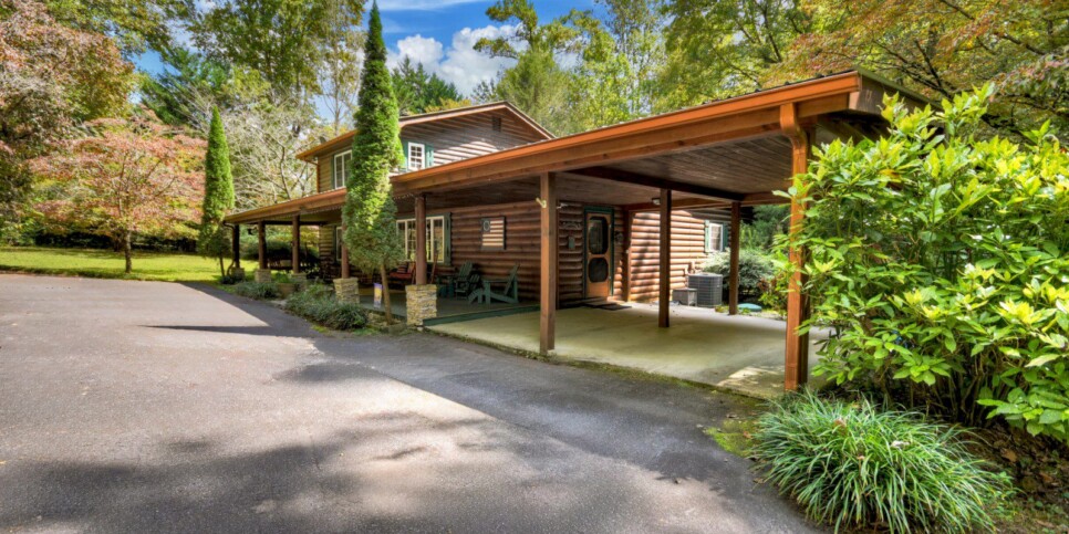 blue-ridge-cabins-cowboy-cabin-exterior