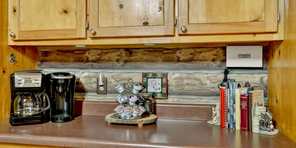 blue-ridge-cabins-cowboy-cabin-kitchen