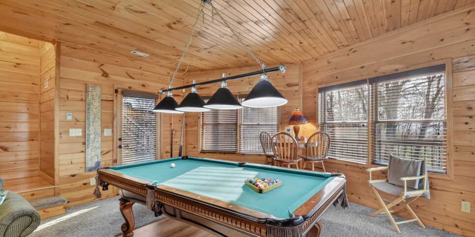 blue ridge amazing mountain view rec room