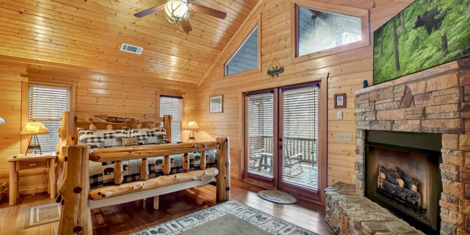 Blue Ridge Astounding River View Bedroom