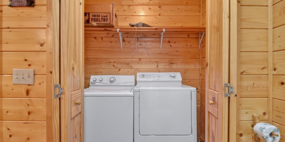 blue ridge astounding river view bathroom