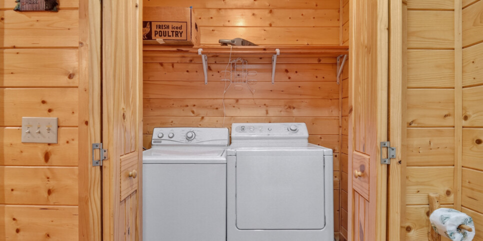 blue ridge astounding river view bathroom