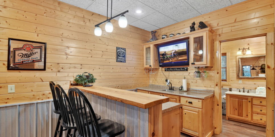 blue ridge astounding river view rec room