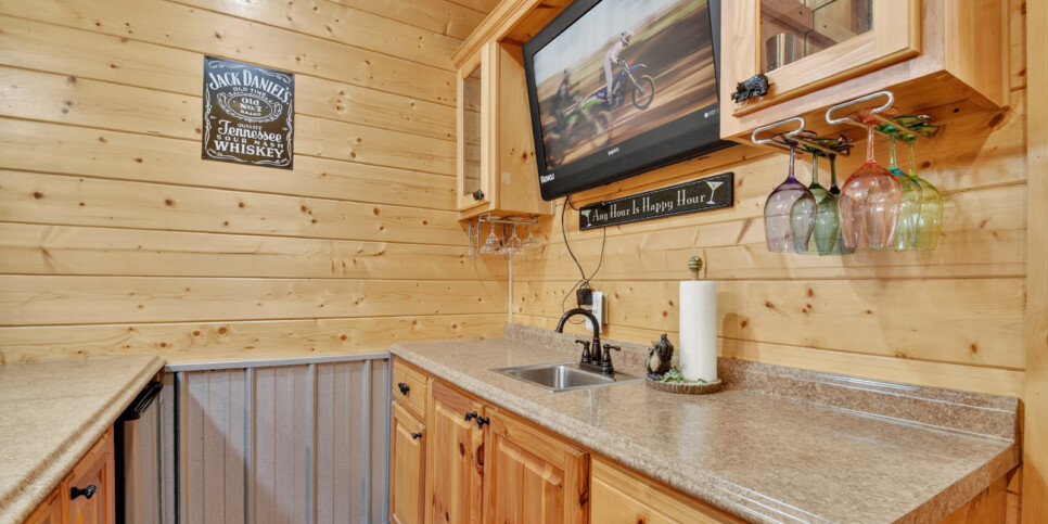 blue ridge astounding river view rec room