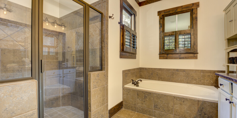 Big-Canoe-Choctaw-Getaway-bathroom