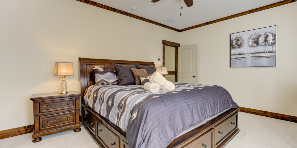 Big-Canoe-Choctaw-Getaway-bedroom