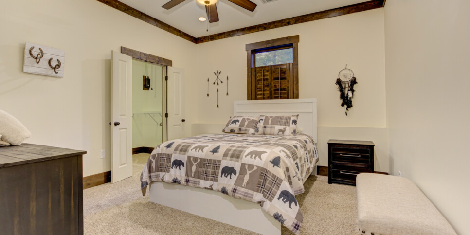 Big-Canoe-Choctaw-Getaway-bedroom