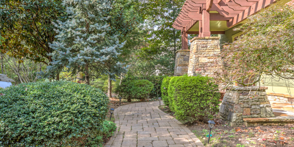 Big-Canoe-Choctaw-Getaway-exterior