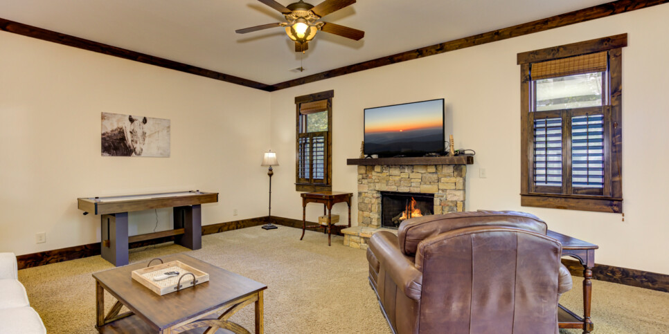 Big-Canoe-Choctaw-Getaway-rec-room