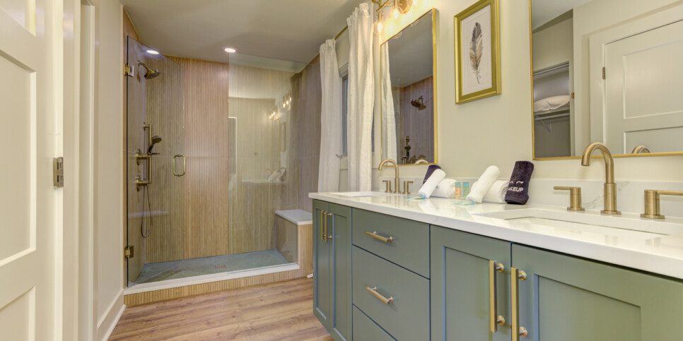 big-canoe-serenitys-edge-bathroom