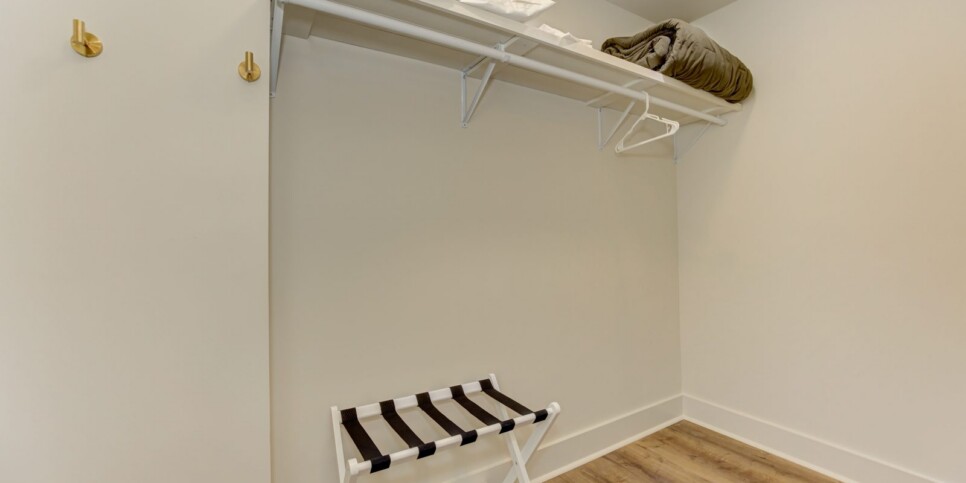 big-canoe-serenitys-edge-bedroom