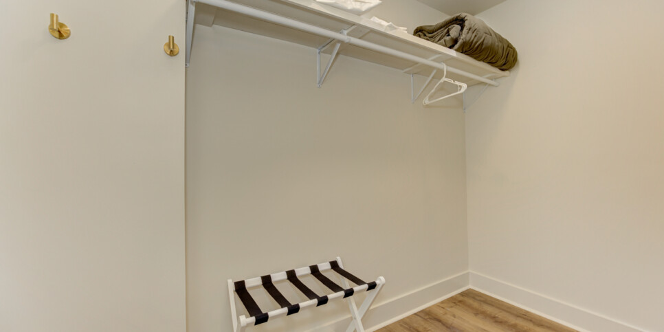 big-canoe-serenitys-edge-bedroom