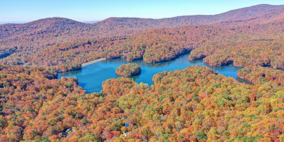 Big Canoe - Deer Memories - Exterior