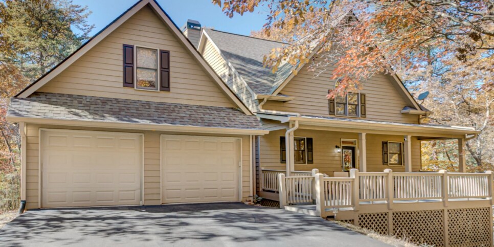 Big Canoe - Deer Memories - Exterior