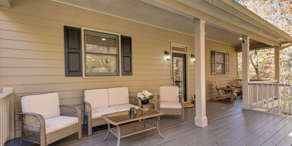 Big Canoe - Deer Memories - Exterior