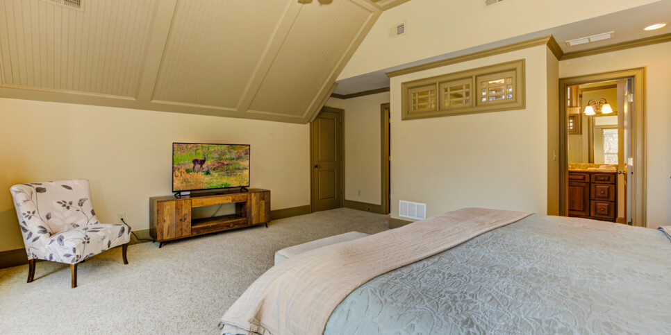 Big Canoe Chipmunk Crossing Bedroom