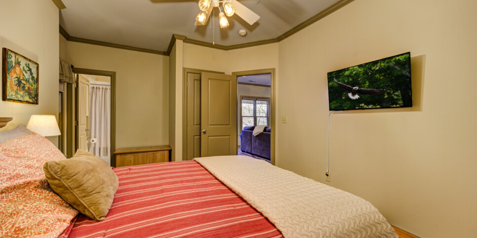 Big Canoe Chipmunk Crossing Bedroom
