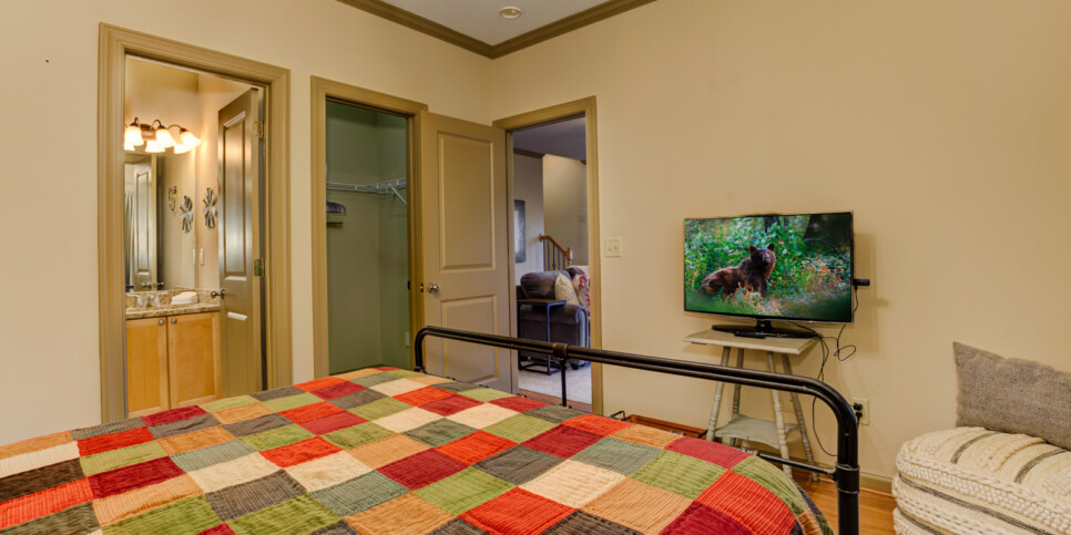 Big Canoe Chipmunk Crossing Bedroom