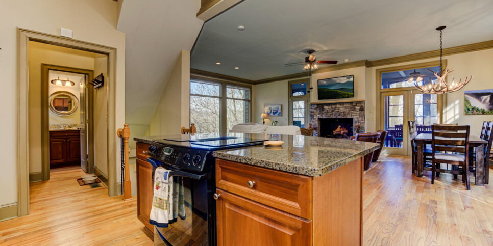 Big Canoe Chipmunk Crossing Kitchen