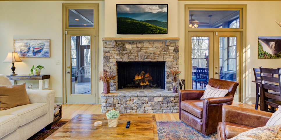 Big Canoe Chipmunk Crossing Living Room