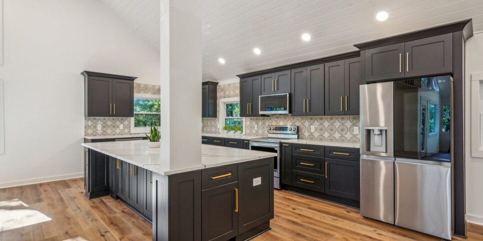 Big Canoe - Modern Haven - Kitchen