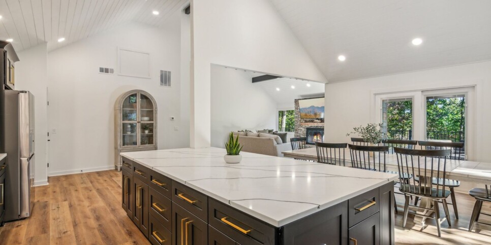 Big Canoe - Modern Haven - Kitchen