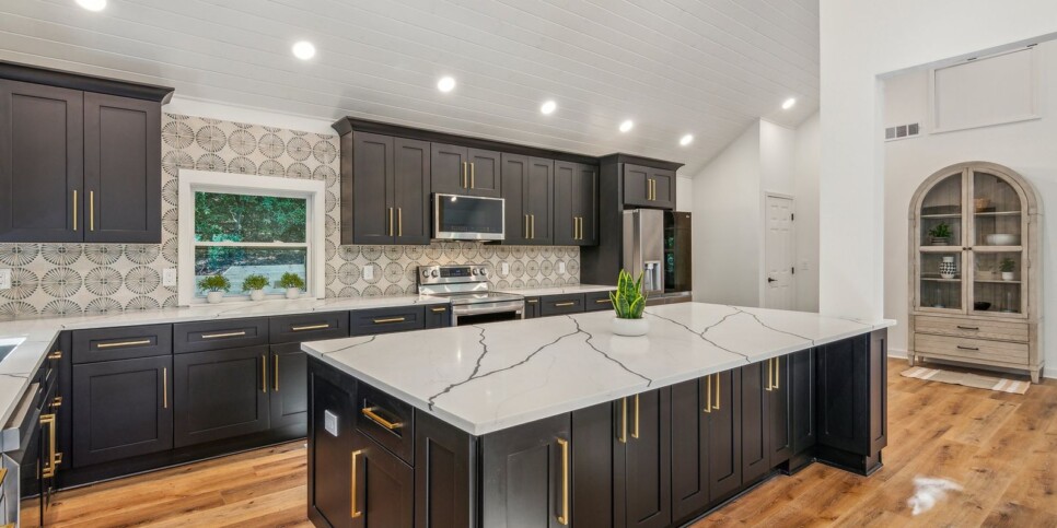 Big Canoe - Modern Haven - Kitchen