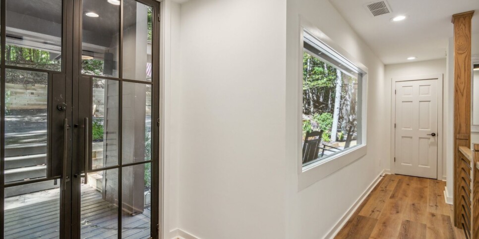 Big Canoe - Modern Haven - Living Room