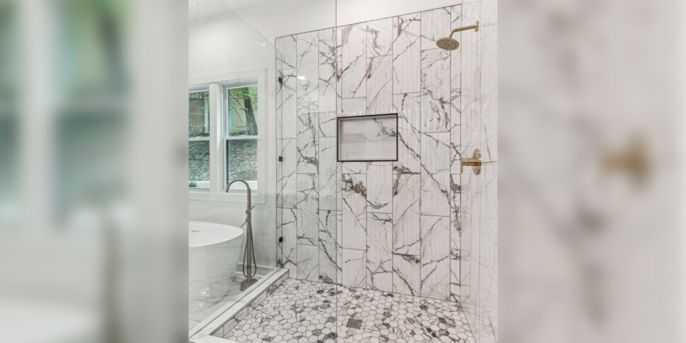 Bent Tree Luxury Bear Lodge Bathroom