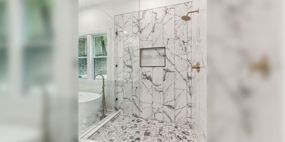 Bent Tree Luxury Bear Lodge Bathroom