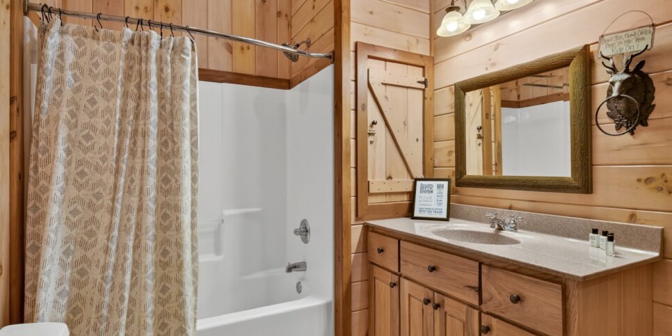 blue ridge kick aska lodge bedroom